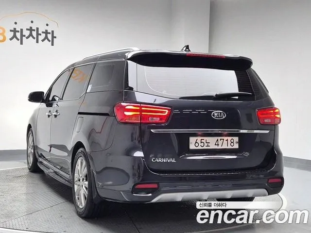 Kia The New Carnival id 2434613 из Кореи 12