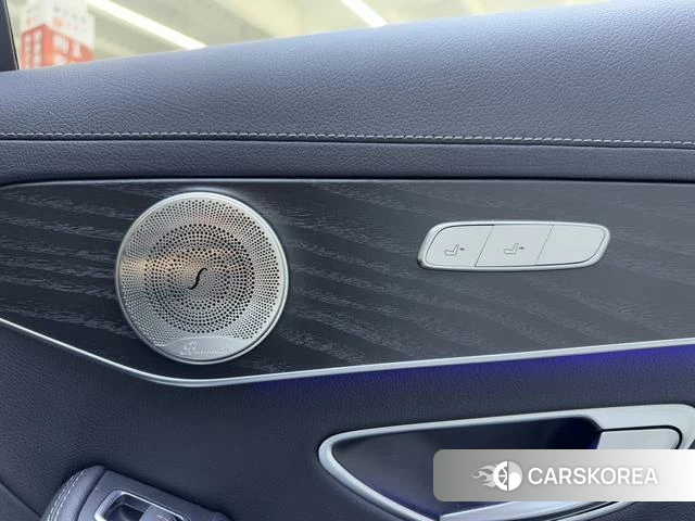 Mercedes-Benz Class C 2021 Белый из Китая, фото 6