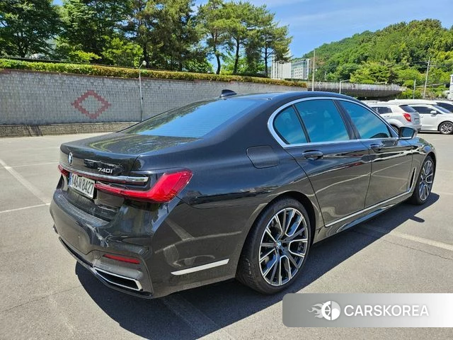 BMW 7 Series (G11) id 4396917 из Кореи 12