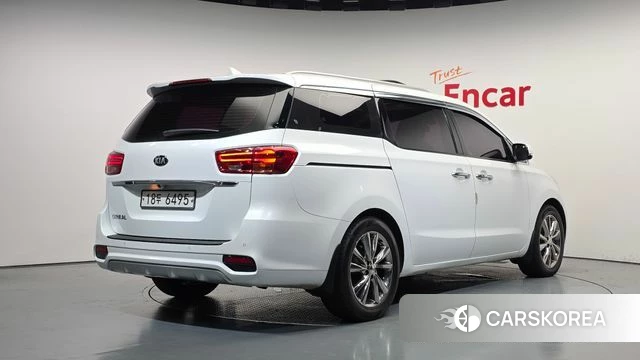 Kia The New Carnival id 4652264 из Кореи 12