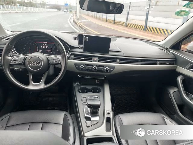 Audi A4L 2020 Белый из Китая, фото 2