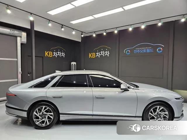 Hyundai Grandeur (GN7) id 3087711 из Кореи 12