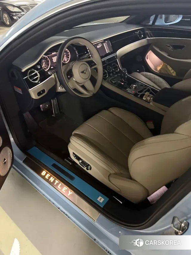 Bentley Continental GT 3rd Generation 2021 Небесно-голубой из Кореи, фото 2