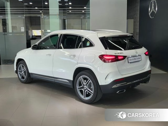 Mercedes-Benz GLA - Class H247 id 3921581 из Кореи 11