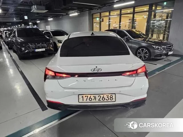 Hyundai Avante (CN7) 2021 Белый из Кореи, фото 2