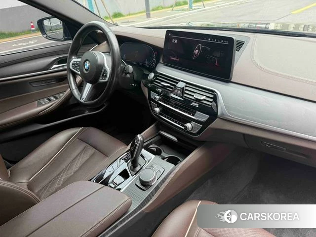 BMW 5 series PHEV id 4273098 из Китая 10