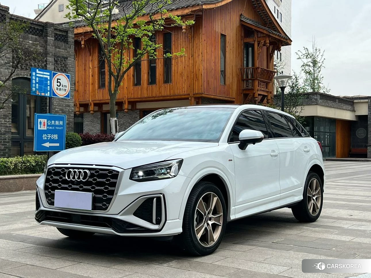 Audi Q2L 2023 Белый из Китая, фото 4