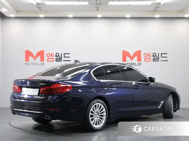 BMW 5 Series (G30) id 3296730 из Кореи 12