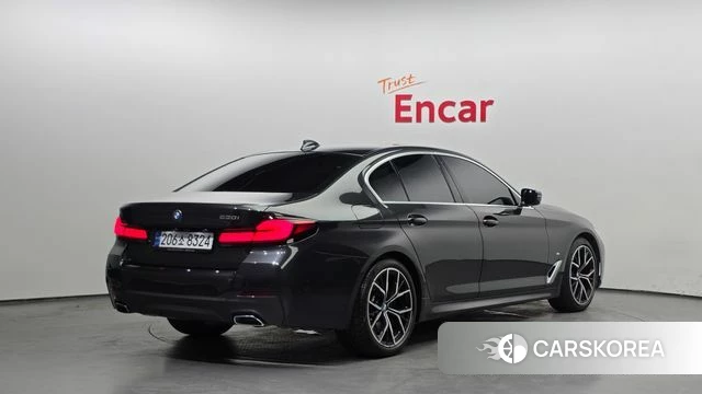 BMW 5 Series (G30) id 4401397 из Кореи 12