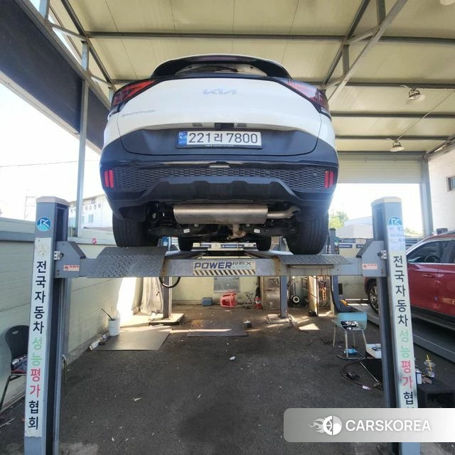 Kia Sportage 5th Generation 2023 Белый из Кореи, фото 2