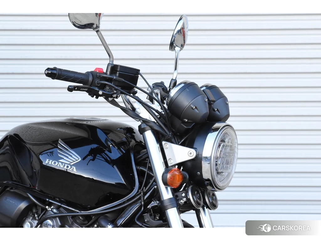 Проданный Honda CB400SF ABS 2019 из Японии, фото 2