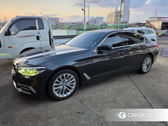 BMW 5 Series (G30) 2019 Серый из Кореи, фото 4