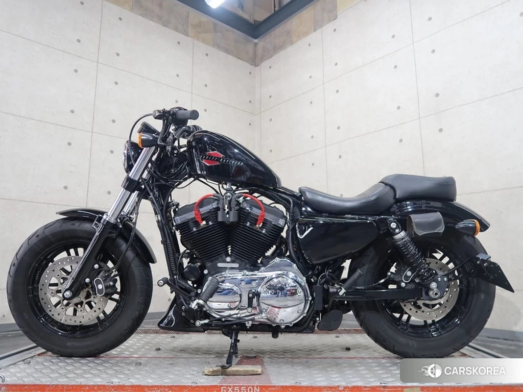 Проданный Harley-Davidson Sportster 48 XL1200X 2018 из Японии, фото 2