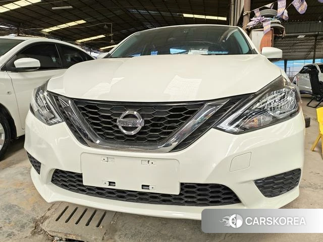 Nissan Xuan Yi 2023 Белый из Китая, фото 2
