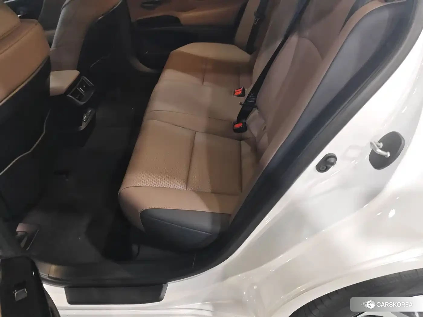 Lexus ES id 4601782 из Китая 11