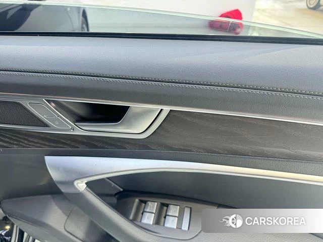 Audi A6L id 4321086 из Китая 10