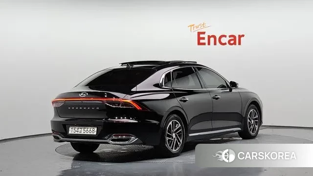 Hyundai The New Grandeur IG id 3059508 из Кореи 12