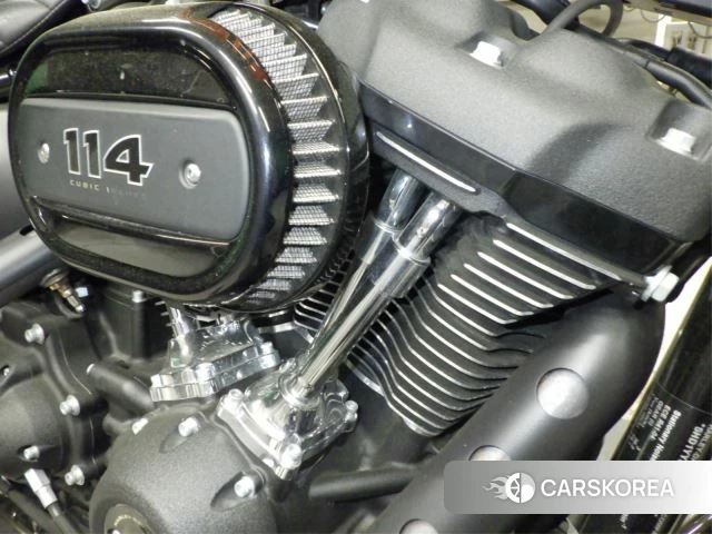 Engine photo