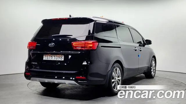 Kia The New Carnival id 2500296 из Кореи 12