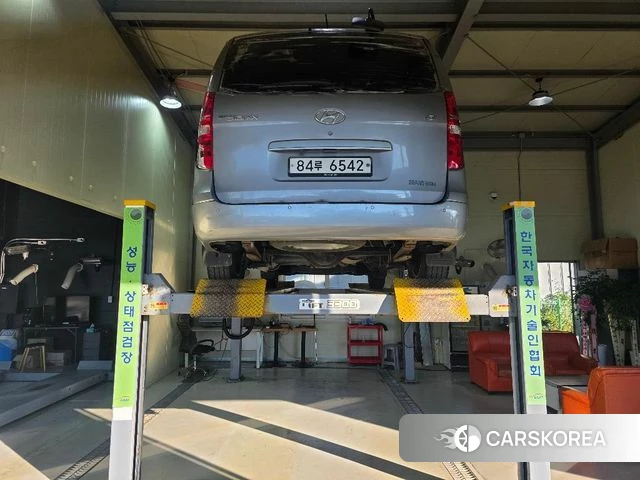 Hyundai The New Grand Starex 2018 Серебряный из Кореи, фото 2