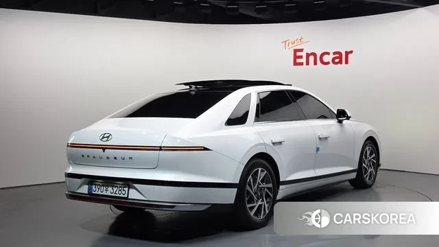 Hyundai Grandeur (GN7) id 3447545 из Кореи 12