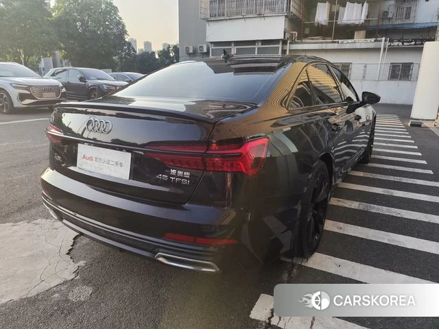 Audi A6L 2021 Черный из Китая, фото 2