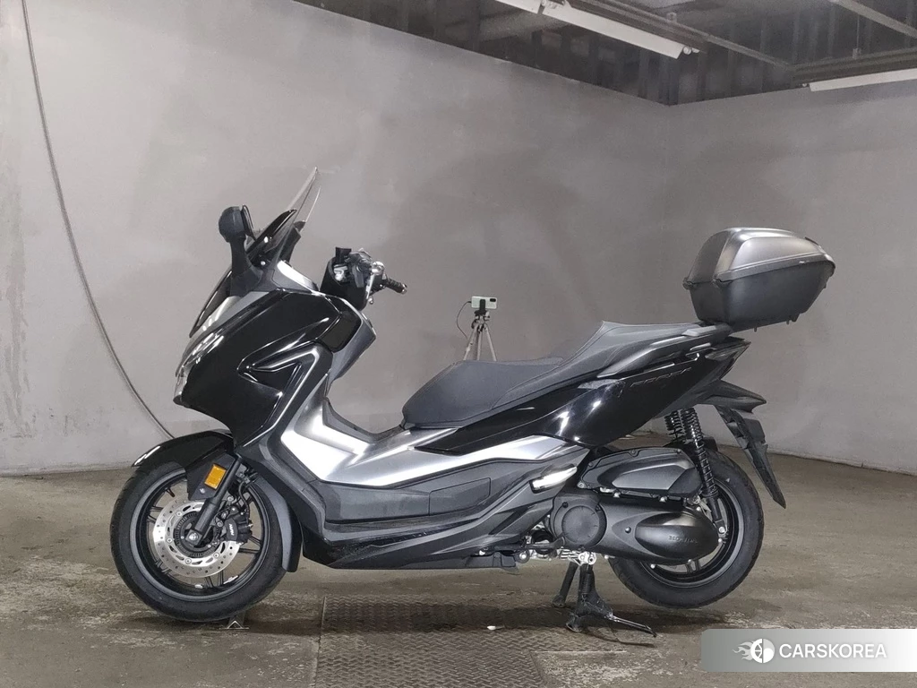 Проданный Honda FORZA 2018 из Японии