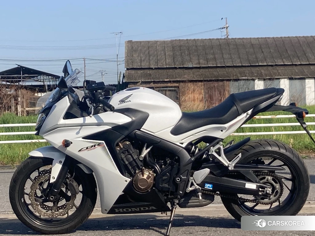 Проданный Honda CBR650F 2017 из Японии