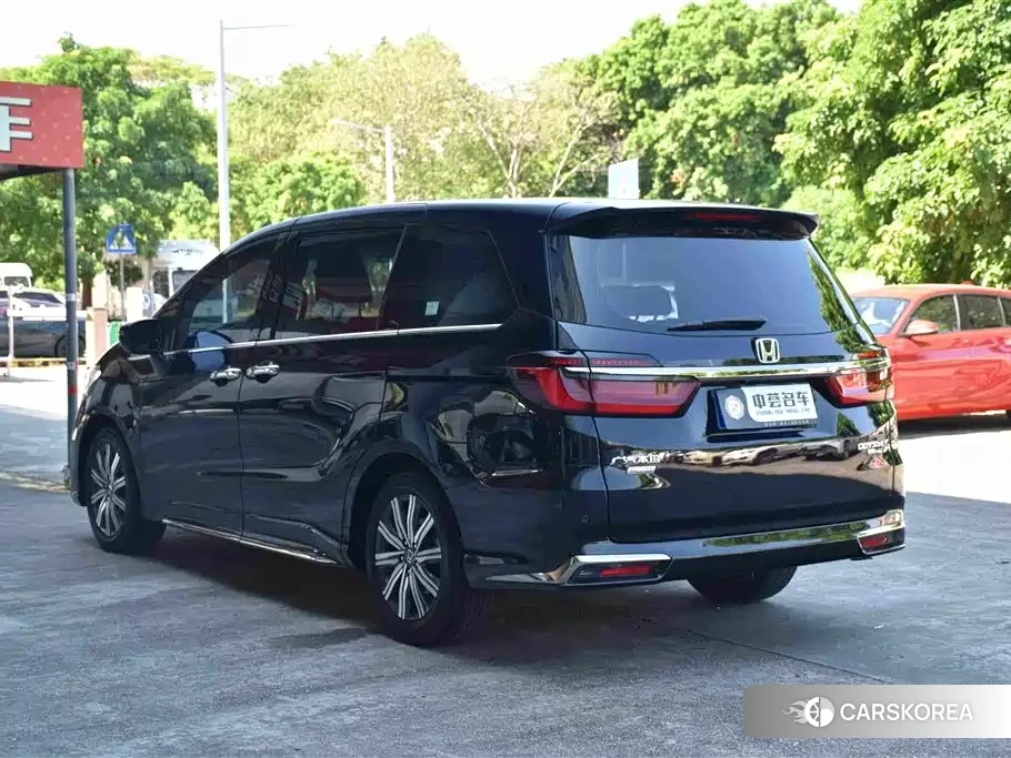 Honda Odyssey id 4686141 из Китая 12