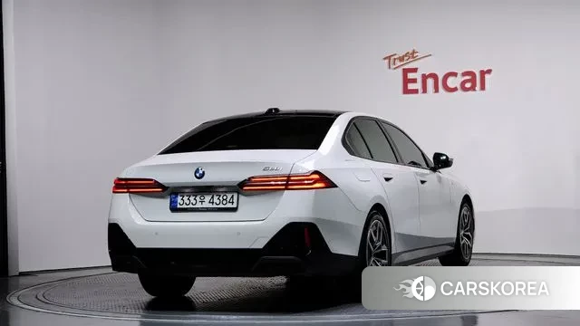 BMW 5 Series (G60) id 3442227 из Кореи 12