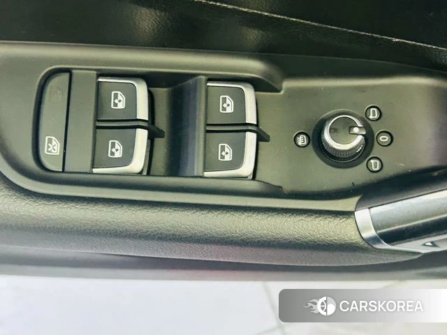 Audi Q2L e-tron id 4260790 из Китая 12