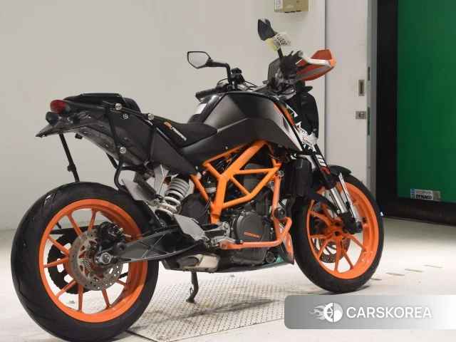 Проданный KTM 390 DUKE 2015 из Японии, фото 2