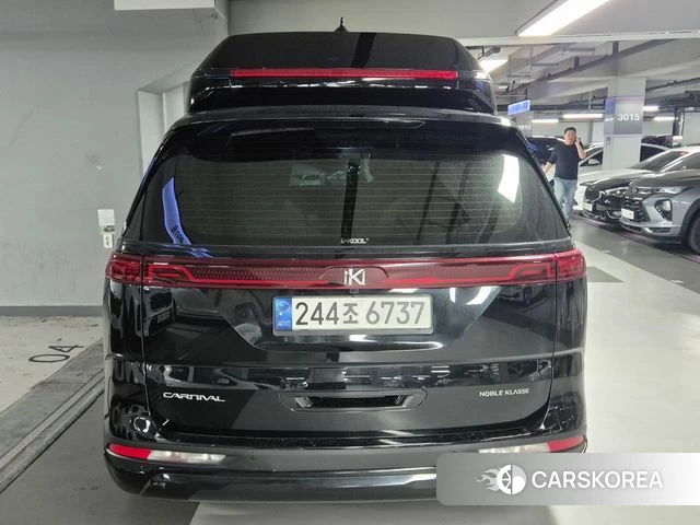 Kia Carnival 4th generation 2022 Черный из Кореи, фото 2