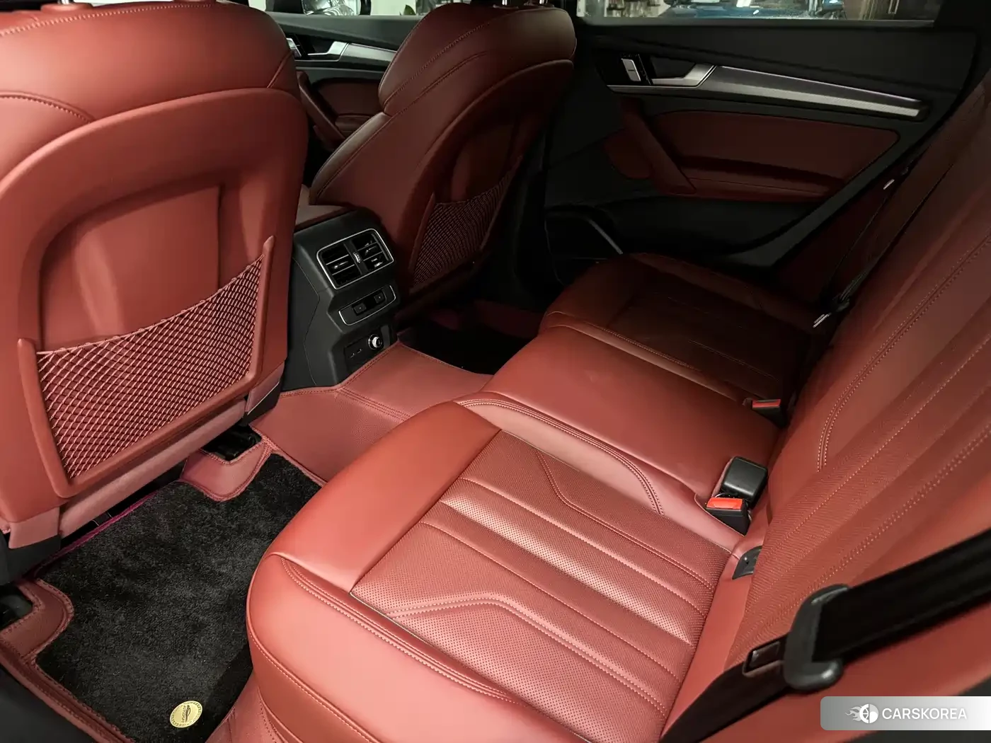 Audi Q5L 2025 Черный из Китая, фото 4