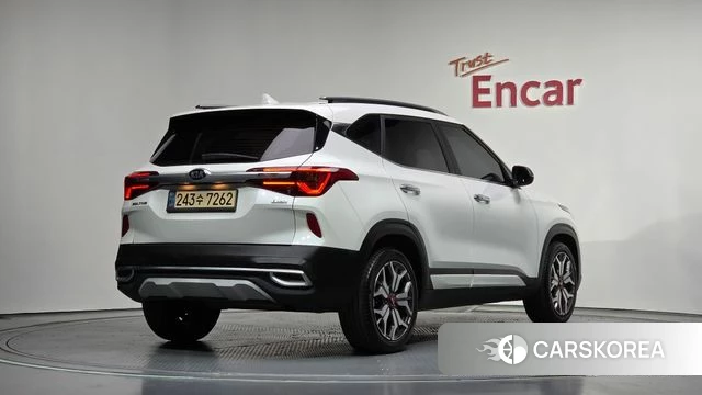 Kia Seltos id 4338347 из Кореи 12