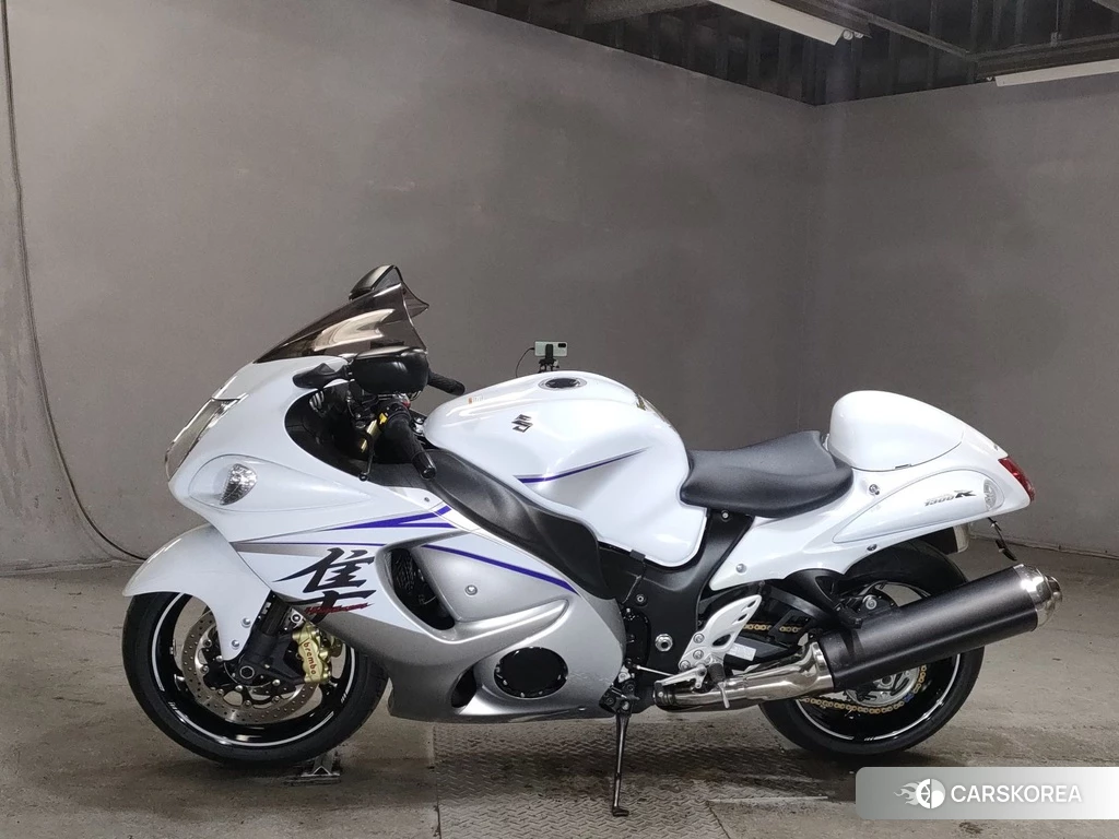 Проданный Suzuki GSX1300R HAYABUSA 2017 из Японии, фото 2