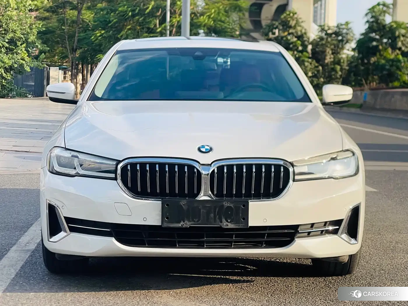BMW 5 series 2024 Белый из Китая, фото 2