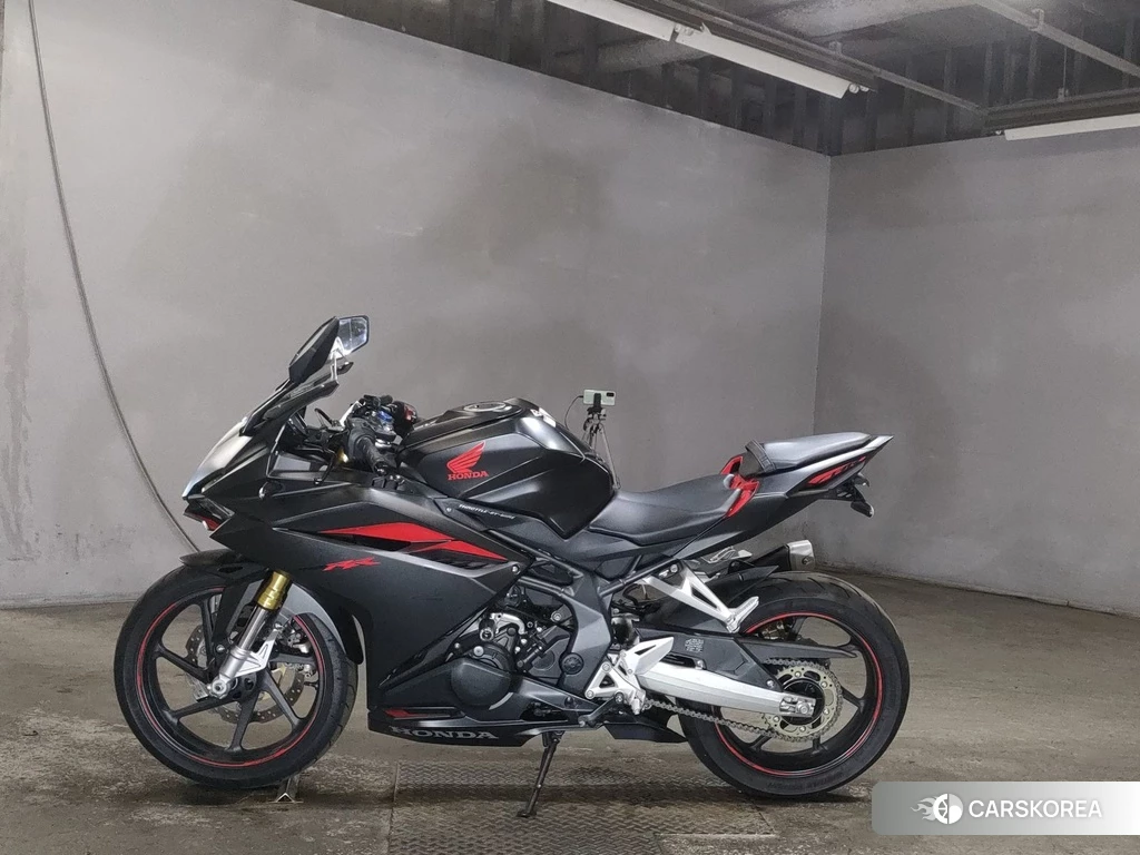 Проданный Honda CBR250RR 2017 из Японии, фото 2