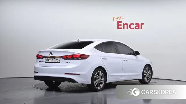 Hyundai Avante AD id 3449854 из Кореи 12