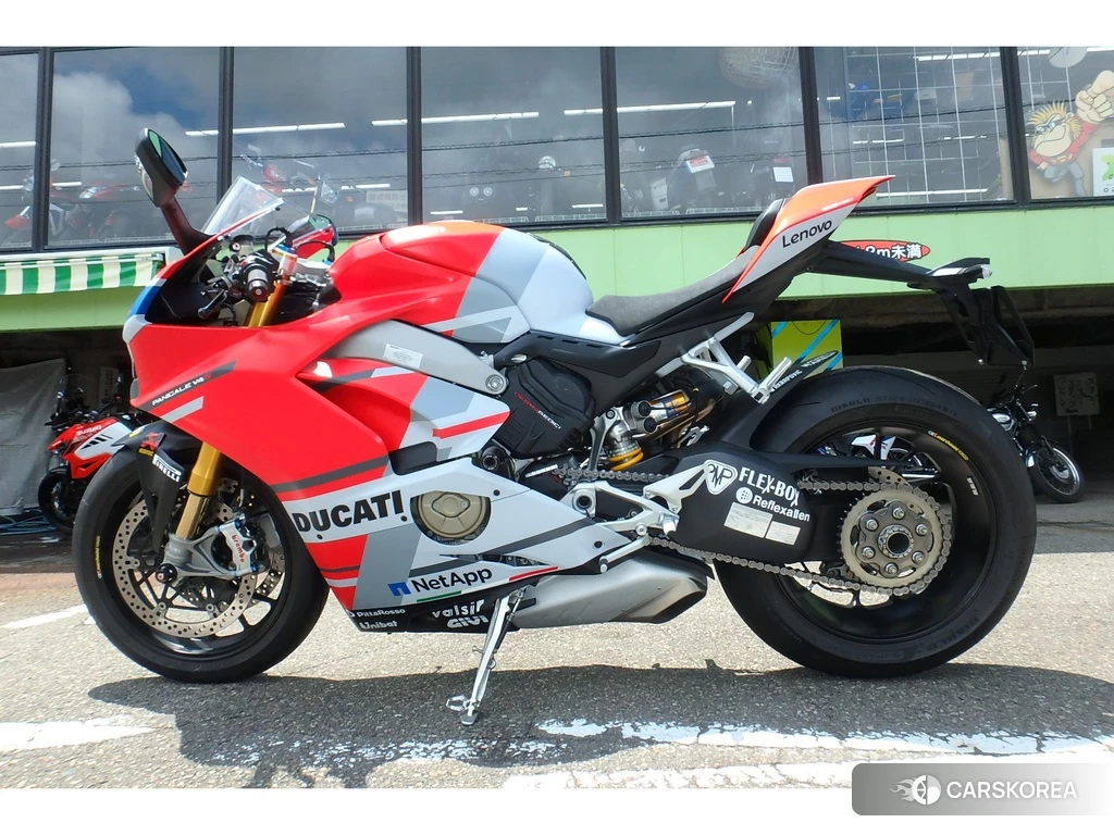 Проданный Ducati PANIGALE V4 2019 из Японии