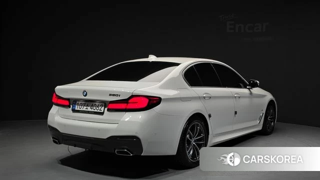 BMW 5 Series (G30) id 4593121 из Кореи 12