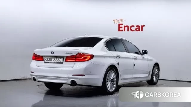 BMW 5 Series (G30) id 3188496 из Кореи 12