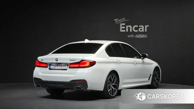 BMW 5 Series (G30) id 4494286 из Кореи 12