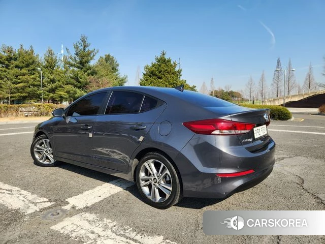 Hyundai Avante AD id 3829209 из Кореи 12