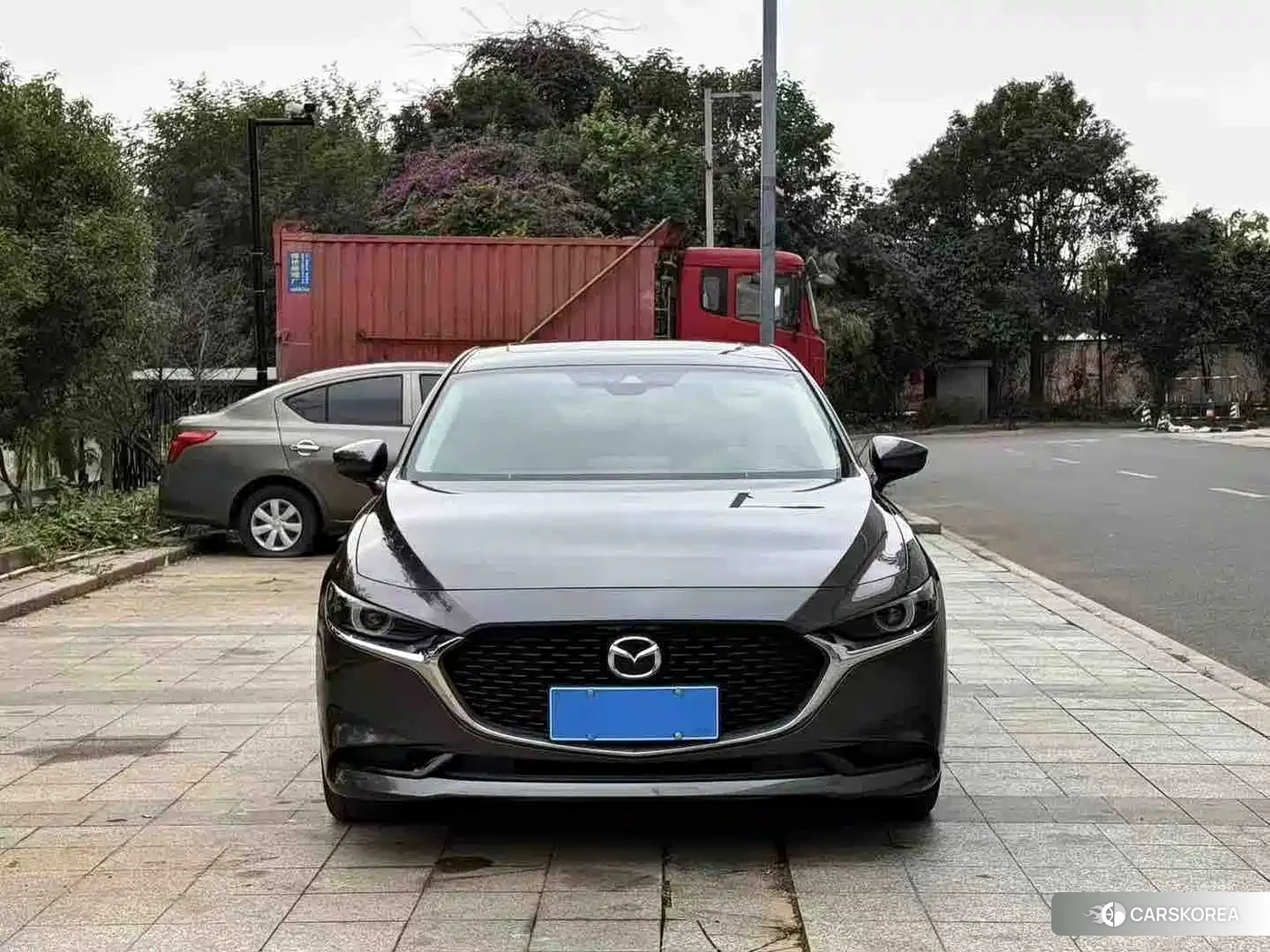 Mazda 3 2023 Silver/gray из Китая, фото 2