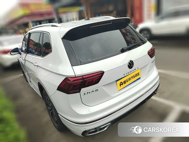 Volkswagen Tiguan L 2023 Белый из Китая, фото 2