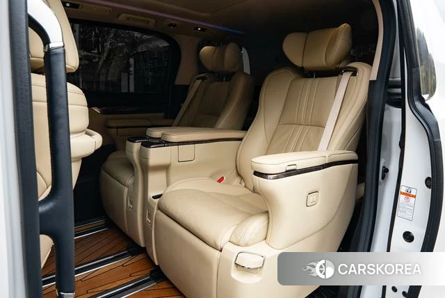 Toyota Wilfa id 4290047 из Китая 8
