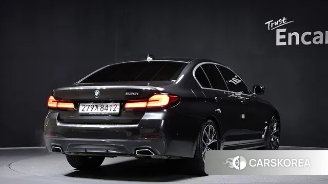 BMW 5 Series (G30) id 3519113 из Кореи 12