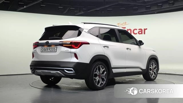 Kia Seltos id 4703043 из Кореи 12
