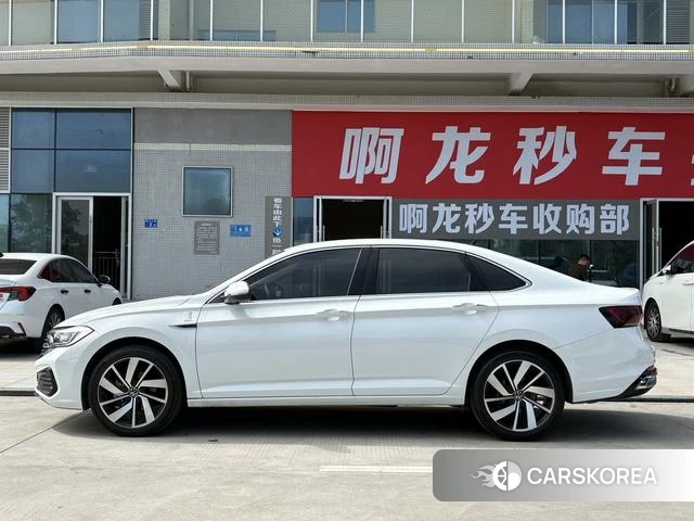 Volkswagen Sagitar 2024 Белый из Китая, фото 2